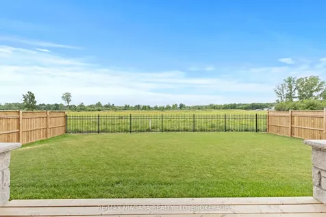 637 Buffalo Road Fort Erie ON L2A 5G7