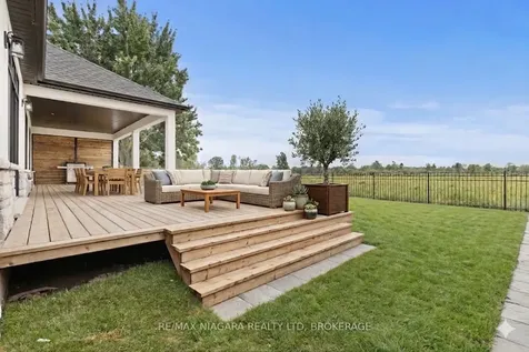 637 Buffalo Road Fort Erie ON L2A 5G7