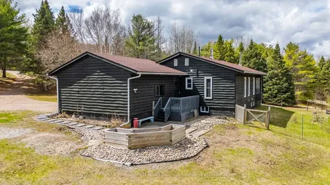 1591 Irondale Road Highlands East ON K0M 1X0
