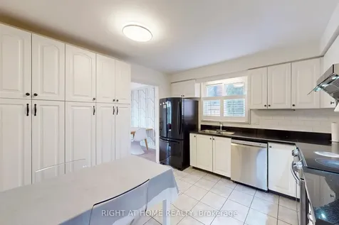 62 Como Place Hamilton ON L9B 1Y4