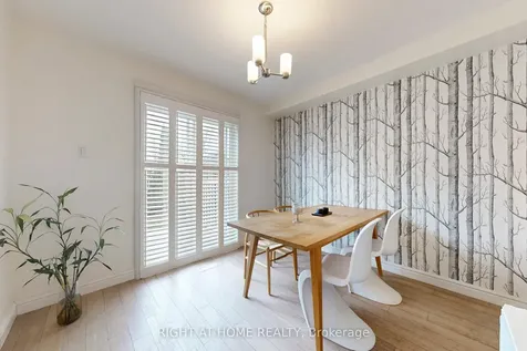 62 Como Place Hamilton ON L9B 1Y4
