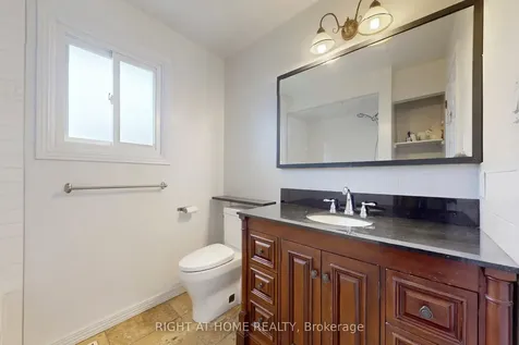 62 Como Place Hamilton ON L9B 1Y4