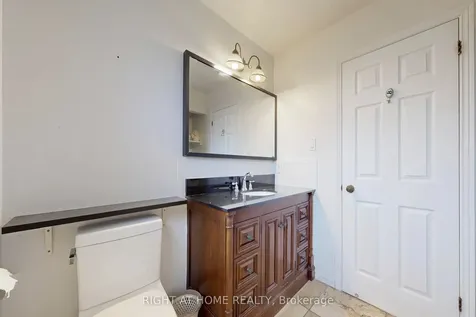 62 Como Place Hamilton ON L9B 1Y4