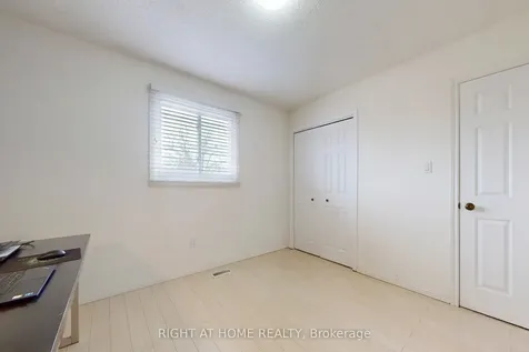 62 Como Place Hamilton ON L9B 1Y4