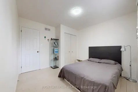 62 Como Place Hamilton ON L9B 1Y4