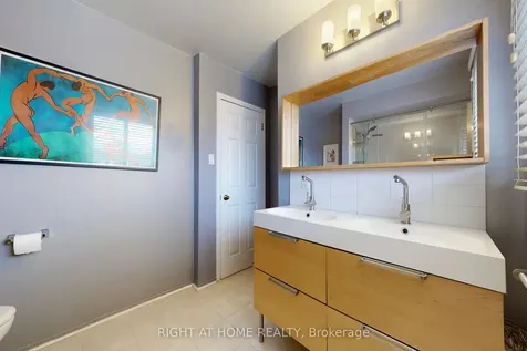 62 Como Place Hamilton ON L9B 1Y4