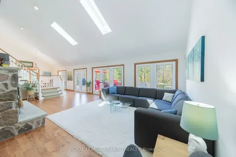 10441 Pinetree Drive Lambton Shores ON N0M 1T0