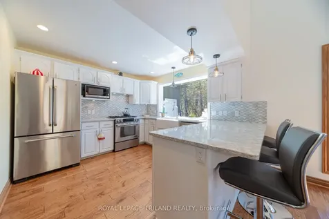 10441 Pinetree Drive Lambton Shores ON N0M 1T0
