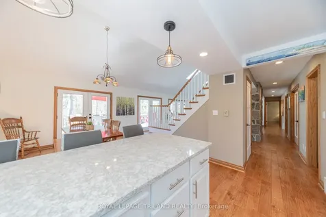 10441 Pinetree Drive Lambton Shores ON N0M 1T0
