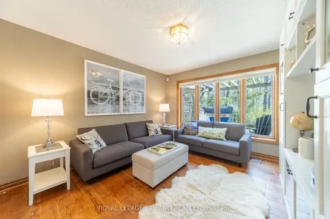 10441 Pinetree Drive Lambton Shores ON N0M 1T0