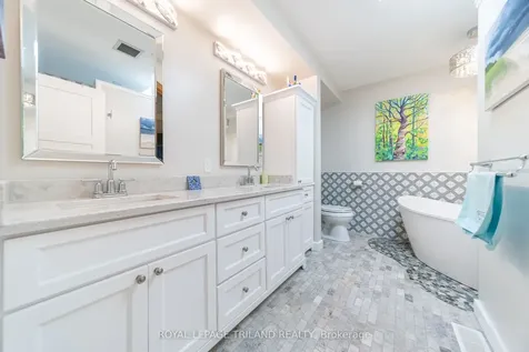 10441 Pinetree Drive Lambton Shores ON N0M 1T0