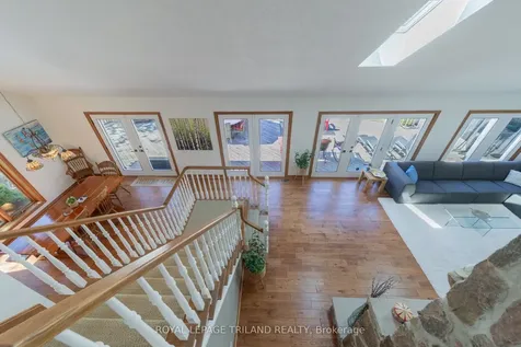 10441 Pinetree Drive Lambton Shores ON N0M 1T0