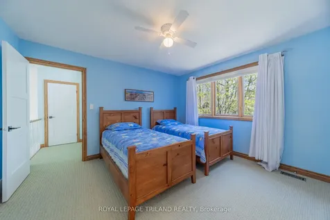 10441 Pinetree Drive Lambton Shores ON N0M 1T0