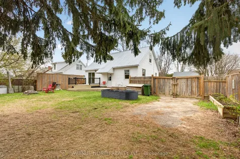 587 Roy Street W Laurentian Valley ON K8A 6R6