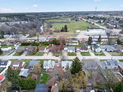 587 Roy Street W Laurentian Valley ON K8A 6R6