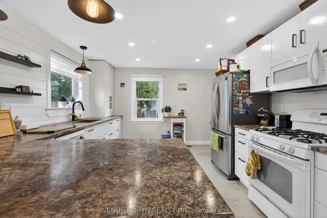 587 Roy Street W Laurentian Valley ON K8A 6R6