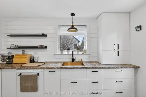 587 Roy Street W Laurentian Valley ON K8A 6R6