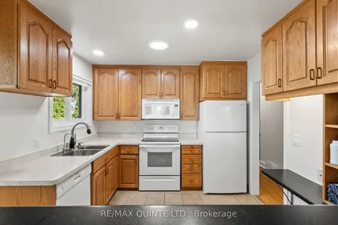 13 Gearin Street Quinte West ON K8V 3Y2