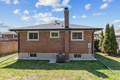 13 Gearin Street Quinte West ON K8V 3Y2