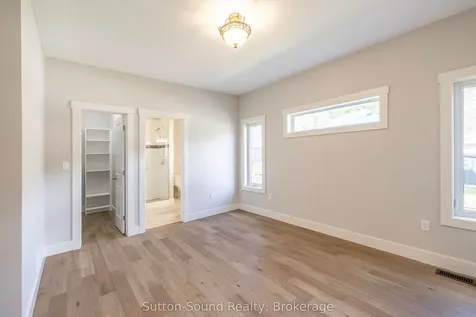 368 5th Ave A Avenue W Owen Sound ON N4K 6S7