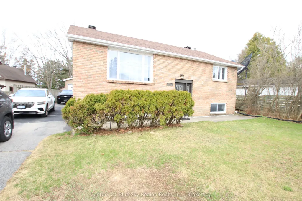 127 Bennett Street North Bay ON P1B 8X5