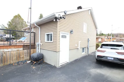 127 Bennett Street North Bay ON P1B 8X5