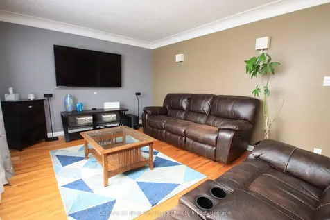127 Bennett Street North Bay ON P1B 8X5