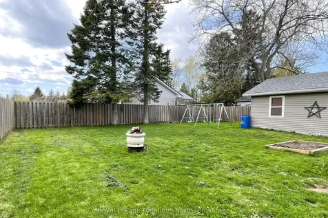 238 Trowbridge Street W Meaford ON N4L 1M9