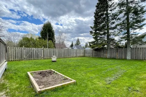238 Trowbridge Street W Meaford ON N4L 1M9