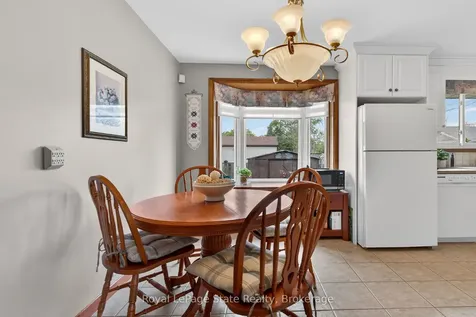 8 Woodrow Street N St. Catharines ON L2P 3K1