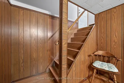 8 Woodrow Street N St. Catharines ON L2P 3K1