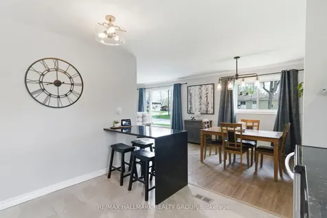 22 Elm Avenue Brockville ON K6V 2M4