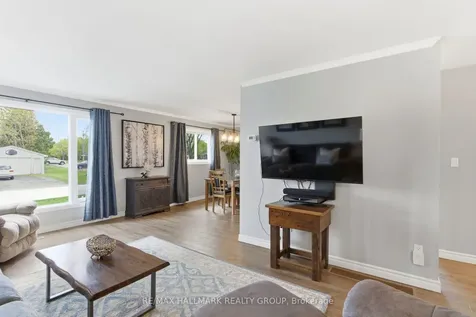 22 Elm Avenue Brockville ON K6V 2M4