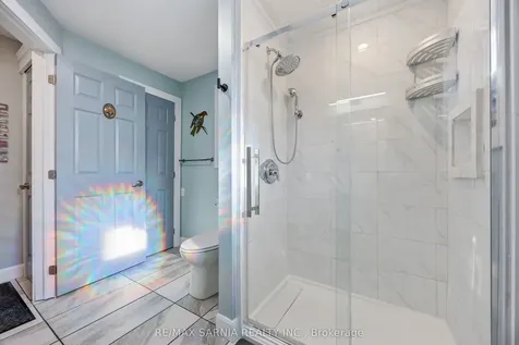 142 Mackenzie Street S Sarnia ON N7T 3J3