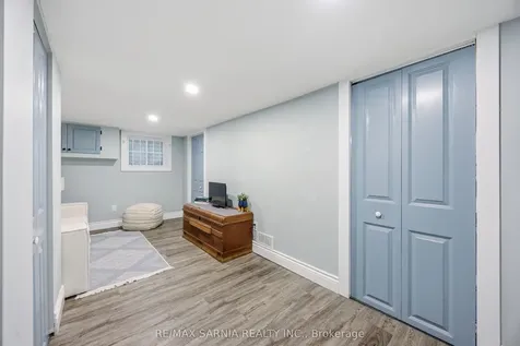 142 Mackenzie Street S Sarnia ON N7T 3J3