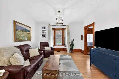 52 Daniel Street Brockville ON K6V 4Z5