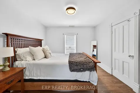 52 Daniel Street Brockville ON K6V 4Z5