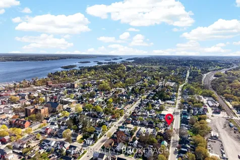 52 Daniel Street Brockville ON K6V 4Z5
