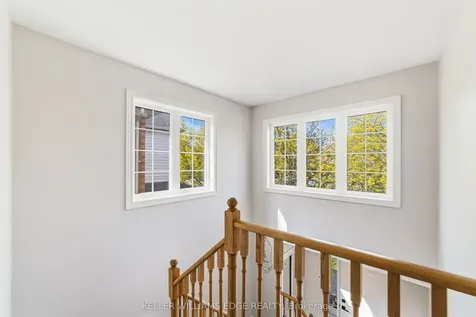 39 Harnesworth Crescent Hamilton ON L0R 2H6