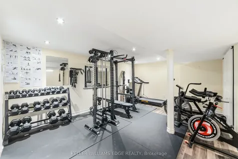 39 Harnesworth Crescent Hamilton ON L0R 2H6