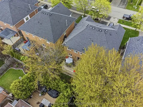 39 Harnesworth Crescent Hamilton ON L0R 2H6