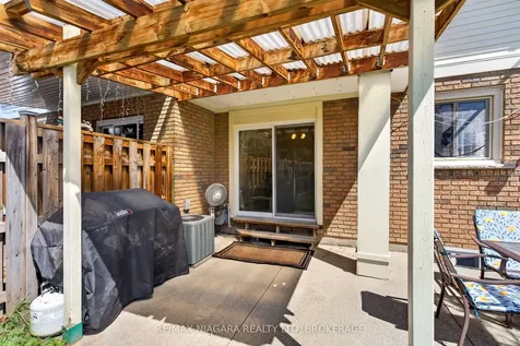 23 Windward Street St. Catharines ON L2M 7P4