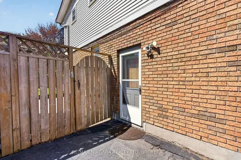 23 Windward Street St. Catharines ON L2M 7P4