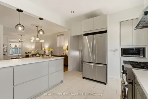 197 Burris Street Hamilton ON L8M 2J7