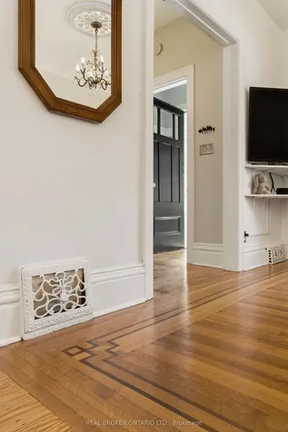 197 Burris Street Hamilton ON L8M 2J7