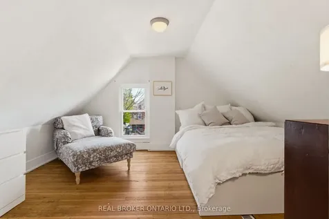 197 Burris Street Hamilton ON L8M 2J7
