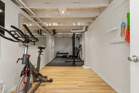 197 Burris Street Hamilton ON L8M 2J7