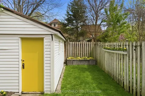 197 Burris Street Hamilton ON L8M 2J7