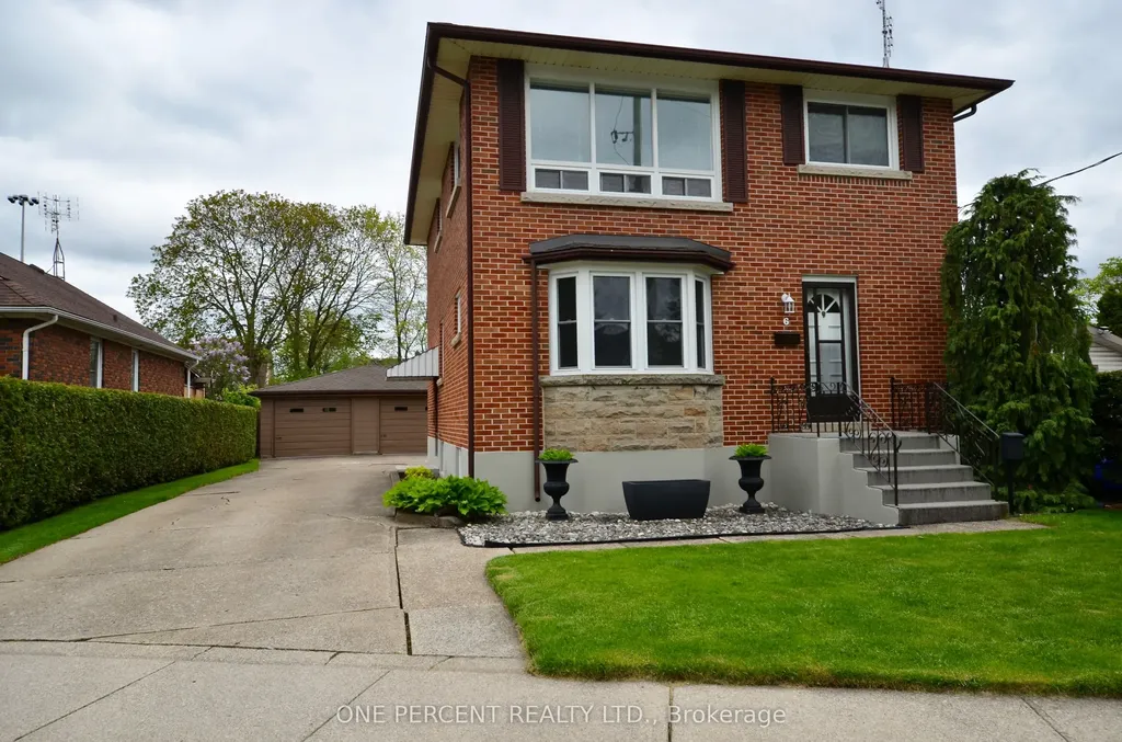 6 Kingsway Crescent St. Catharines ON L2N 1A6