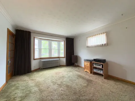 6 Kingsway Crescent St. Catharines ON L2N 1A6